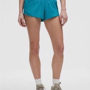 Lululemon Hotty Hot 2.5 inch LR Blue Shorts